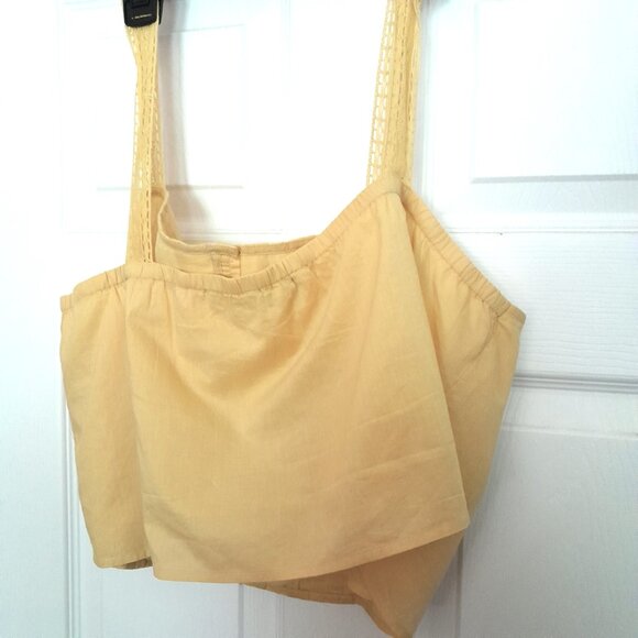 American Eagle Yellow Floral Embroidered Tank Top Size Extra Large - Picture 2 of 4